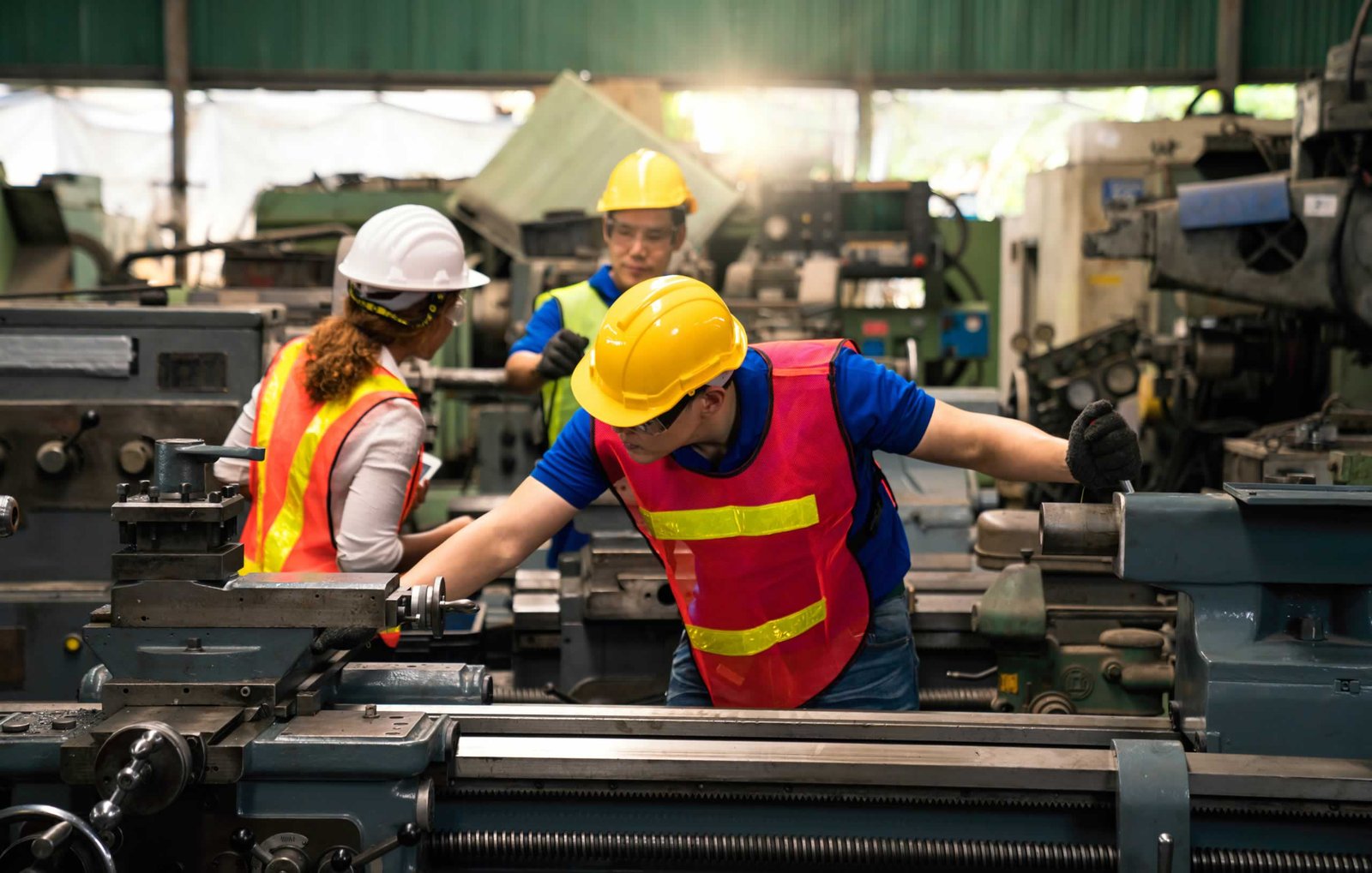 A Guide to Achieving Success as a Contractor